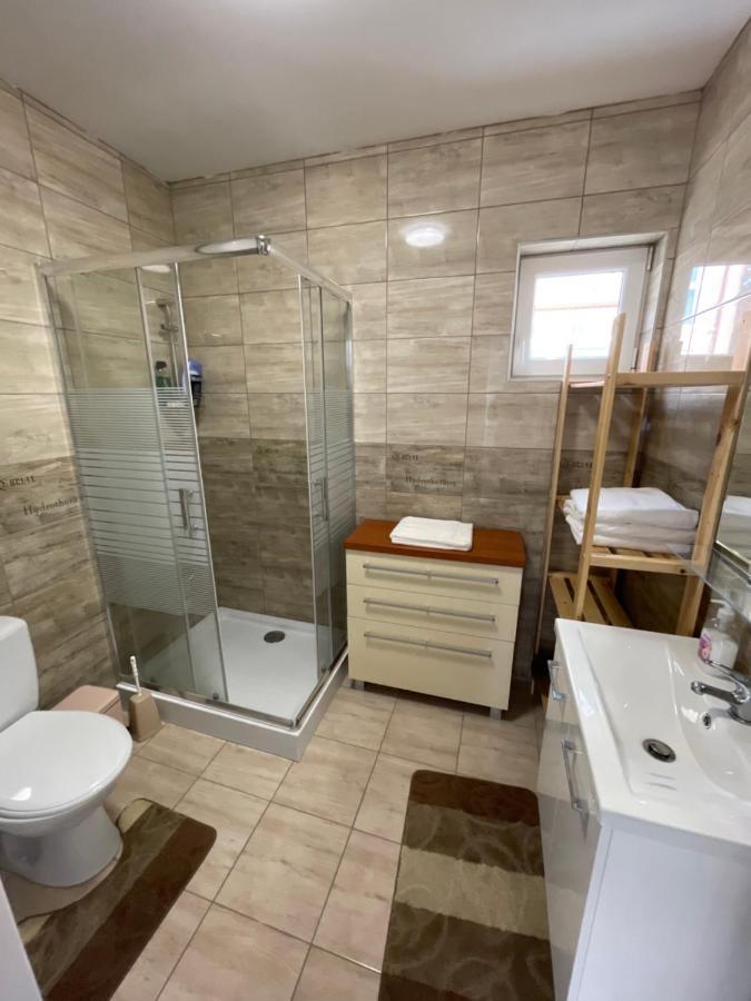 Sorrento Deluxe Apartment - Jacuzzi شيوفوك المظهر الخارجي الصورة